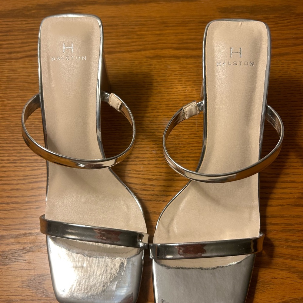 H HALSTON Kauai Sandals Size 6